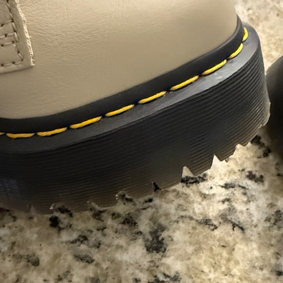 Dr Marten Jadon III Pisa Leather Platform Lace Up Boots - Picture 11 of 13